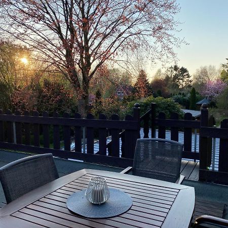 Ferienwohnung zwischen Wald und See Jever Exterior foto